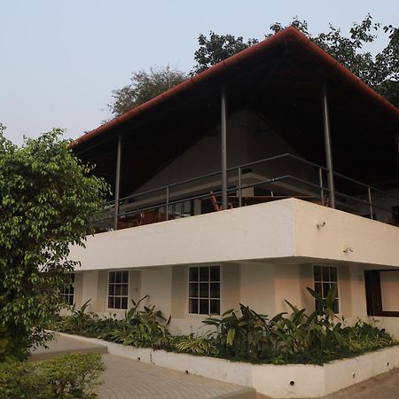 The Lighthouse - Formerly Known As Utan Sea Resort Thane Exteriör bild
